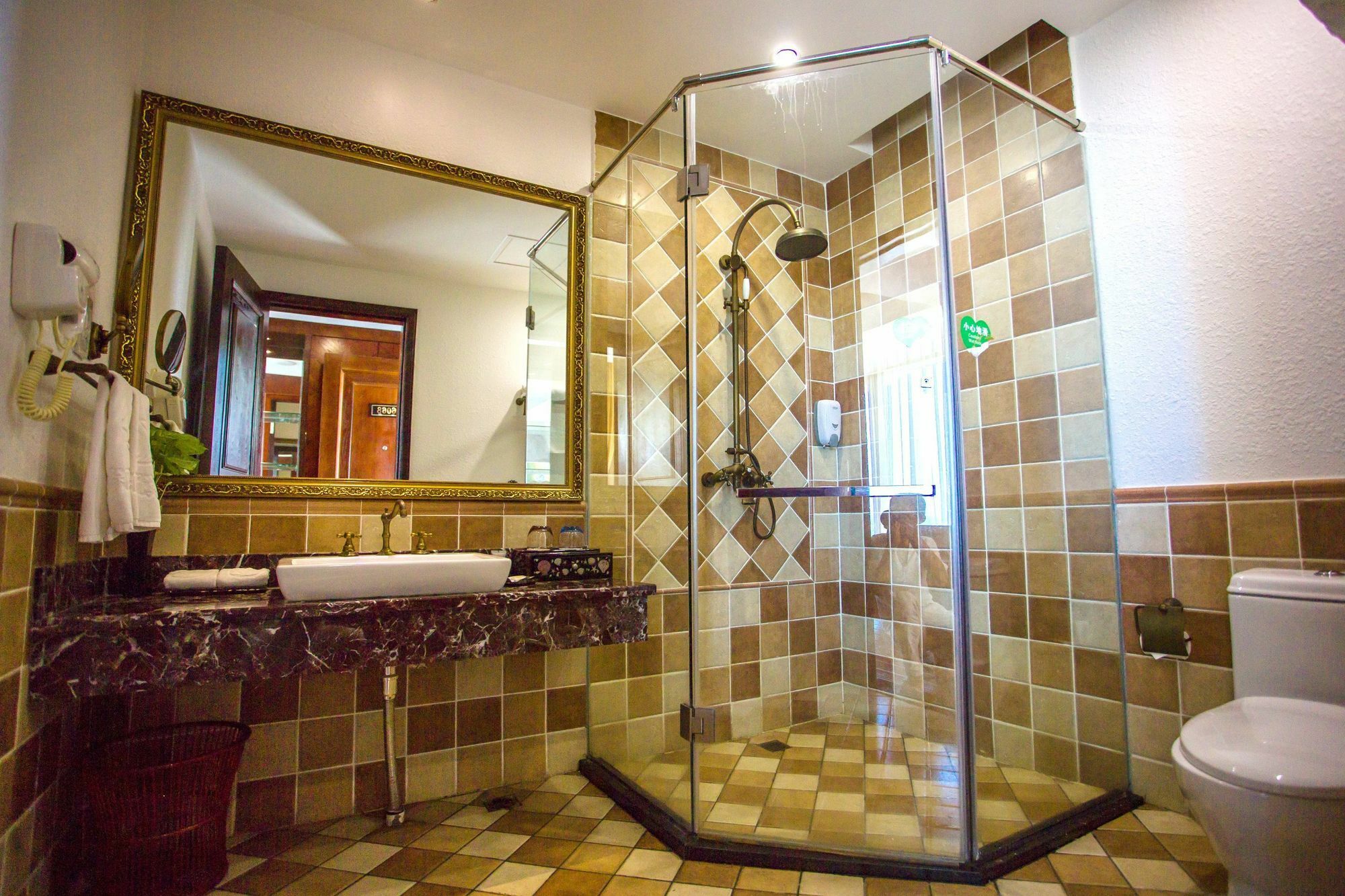 Sisuo Seaview Hotel Саня Екстериор снимка